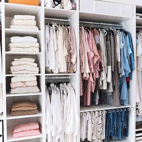 Closet cleanse 101: the ultimate wardrobe detox guide - une femme d'un  certain âge